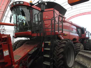 2012 Case IH 8230