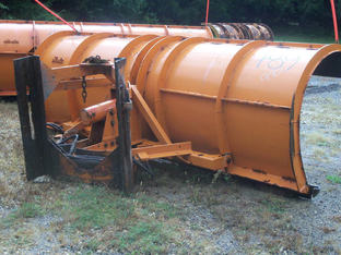 2000 Henke Plow