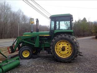 John Deere 4430