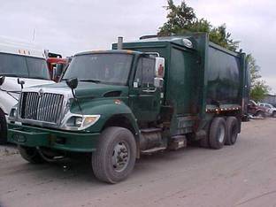 2004 International WORKSTAR 7400