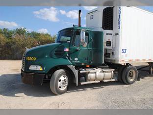 2010 Mack PINNACLE CXU612