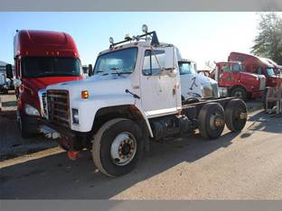 1987 International S1900