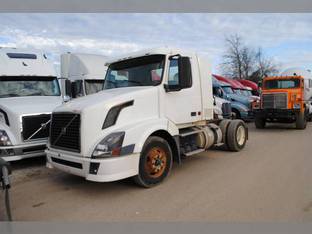 2006 Volvo VNL42T300