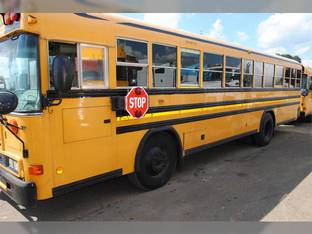 2006 BLUE BIRD ALL AMERICAN