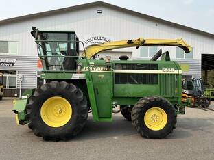 2001 John Deere 6850