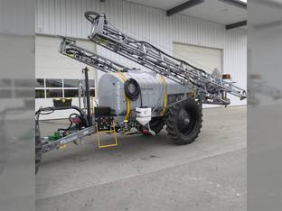 2025 Crop Care AGX1000