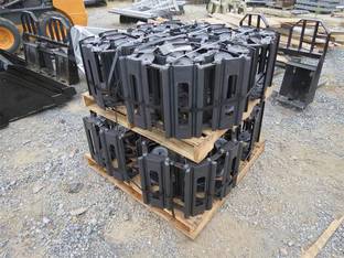 2024 Tracks Plus T1200N