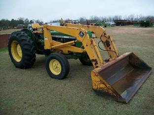John Deere 2240