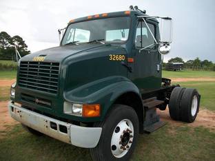 2002 International 8100