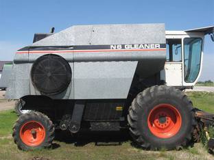 1984 Gleaner N6