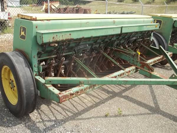 John Deere 8250 Drill/Caddy #003562 M-NOLAN FARMS, INC. LAPEER Michigan  Fastline