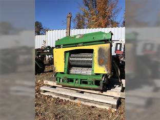 2015 John Deere 8400