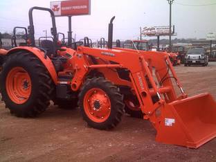 2025 Kubota M7060HD