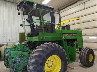 John Deere 5830