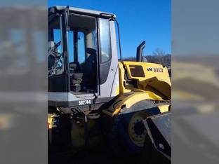 New Holland LW110