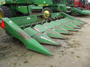 John Deere 843