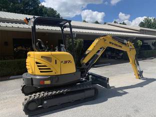 2025 New Holland E37C