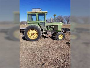 John Deere 4010