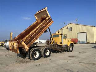 1985 International S2500