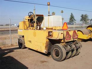 1990 Massey-Ferguson SP912