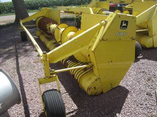 John Deere 645