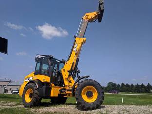 2025 JCB TM320 AGRI