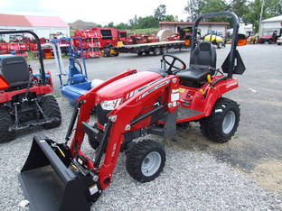 Massey-Ferguson GC1723E