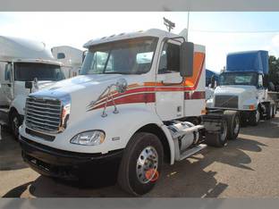 2007 Freightliner COLUMBIA 112