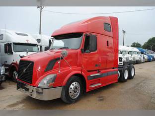 2004 Volvo VNL64T670
