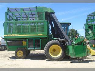 2002 John Deere 9986