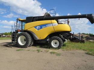 2008 New Holland CR9070
