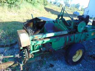 John Deere 24T