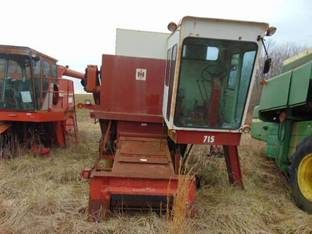 1977 International 715D