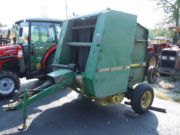 John Deere 335 Round Baler 10983 VALLEY FARM EQUIPMENT SCIENCE HILL