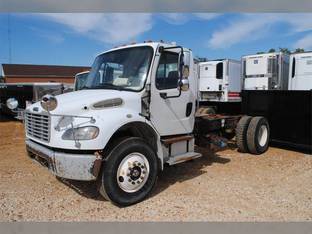 2009 Freightliner BUSINESS CLASS M2 106