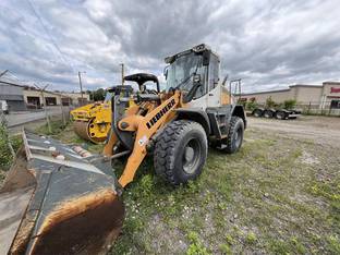 2014 LIEBHERR L528