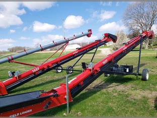 2025 Universal 1537 FIELD LOADER TD