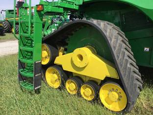 2016 John Deere ATI Tracks