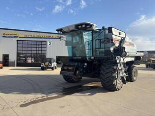 1994 Gleaner R62