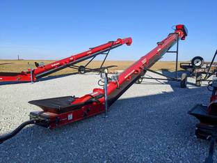 2025 Universal 1537 SHORT FIELD LOADER TD