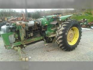 John Deere 2355