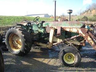 John Deere 4020