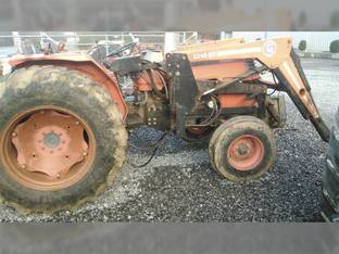 Kubota M5400