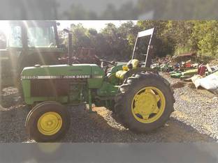 John Deere 2155