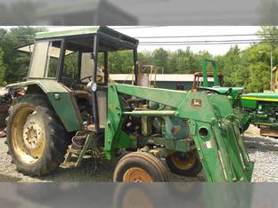 John Deere 2130