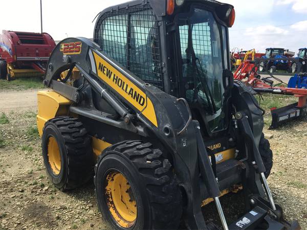 New Holland L225 Skid Steer #NEM478842 HELLE FARM EQUIPMENT DYERSVILLE ...