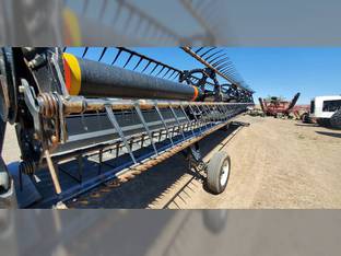 2009 MacDon Industries D50