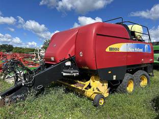 2009 New Holland BB9060