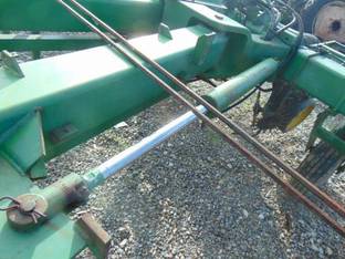 1982 John Deere SWING CYLINDER