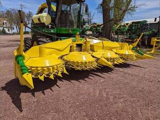 John Deere 678